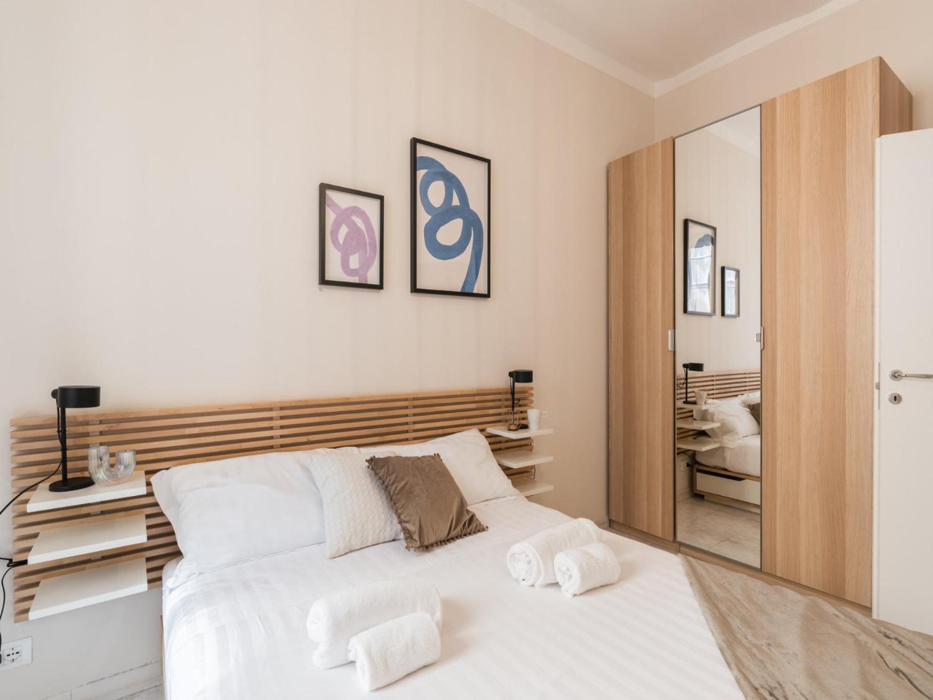 The Best Rent - Spacious One-Bedroom Apartment Near Colosseum Рим Экстерьер фото